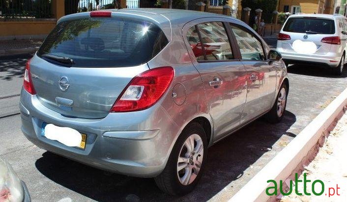 2013' Opel Corsa 1.2 Enjoy D photo #2