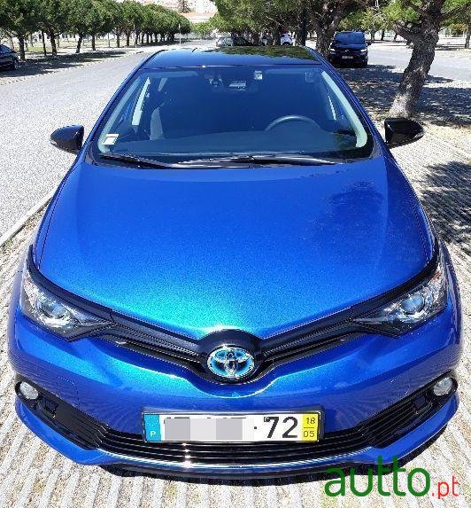 2018' Toyota Auris photo #3