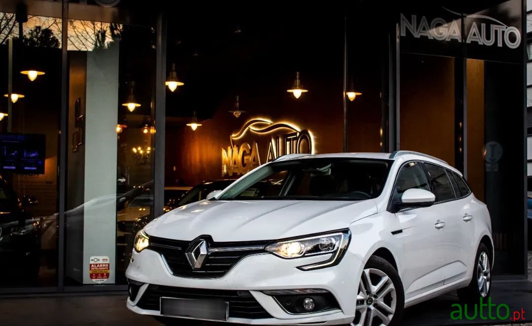 2019' Renault Megane photo #1