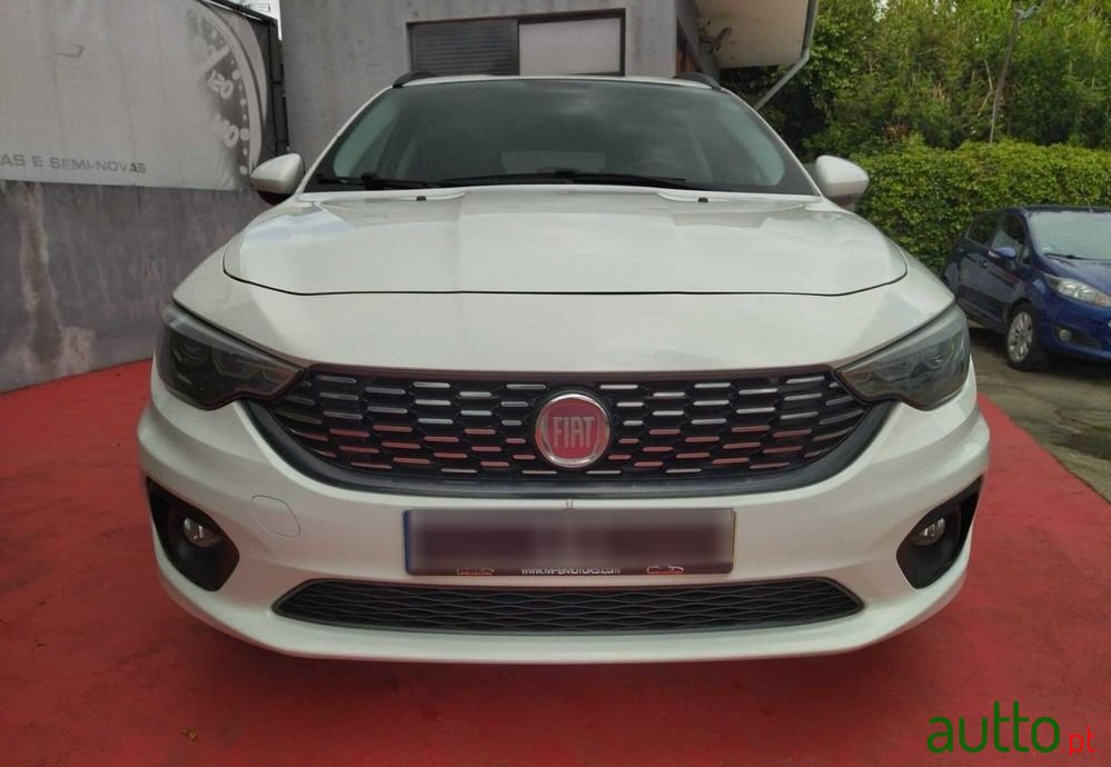 2019' Fiat Tipo Station Wagon photo #2