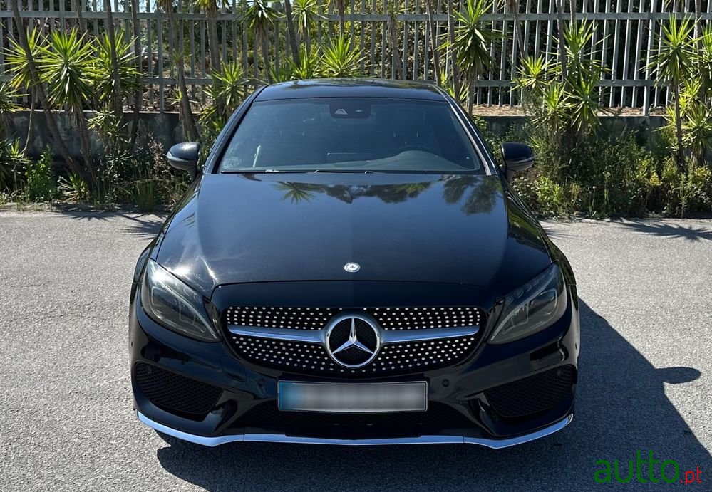 2015' Mercedes-Benz Classe C photo #2