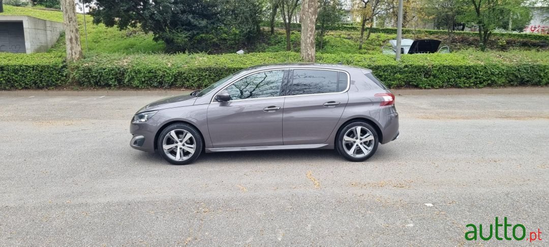 2014' Peugeot 308 photo #2