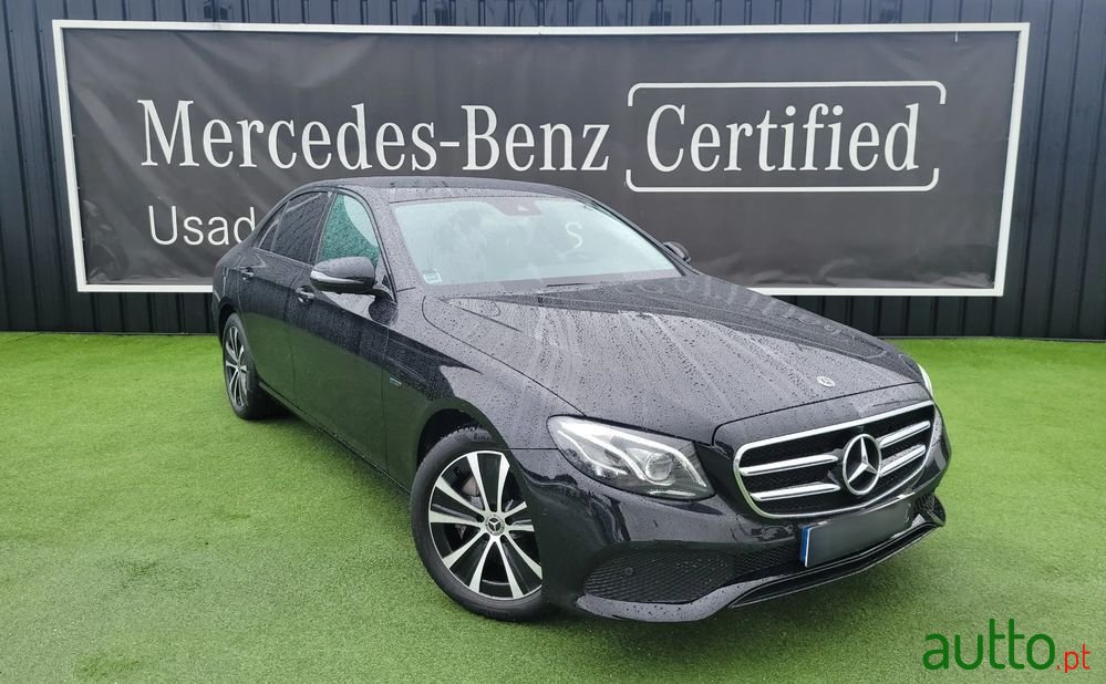 2019' Mercedes-Benz E 300 De Amg Line photo #3