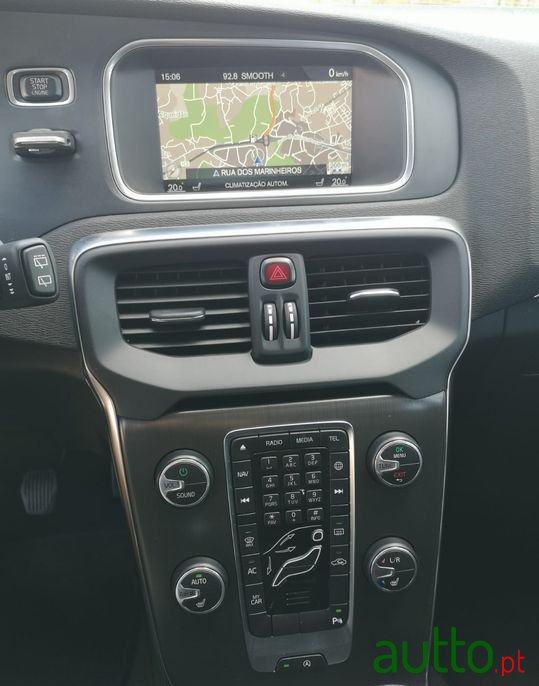 2014' Volvo V40 photo #3