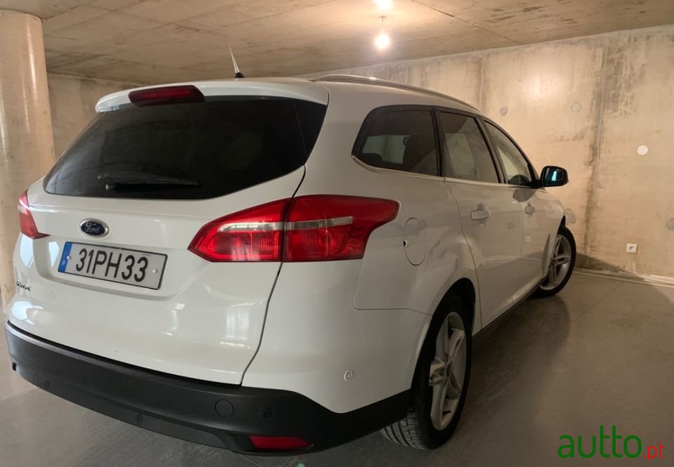 2014' Ford Focus Sw photo #3