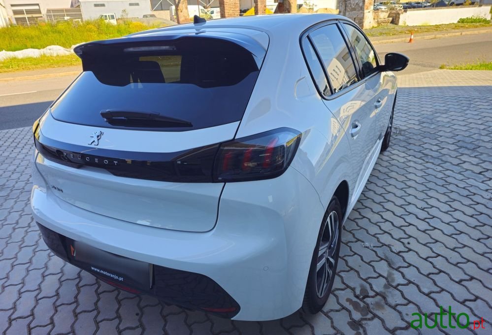 2023' Peugeot 208 photo #5