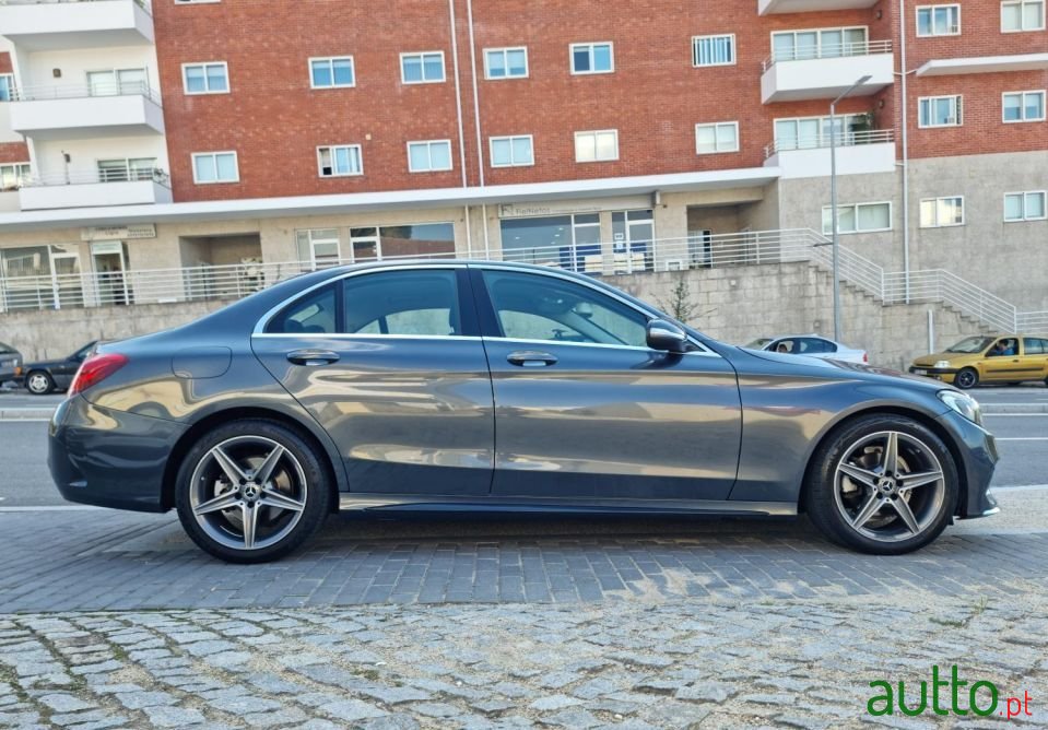 2015' Mercedes-Benz C-200 photo #6