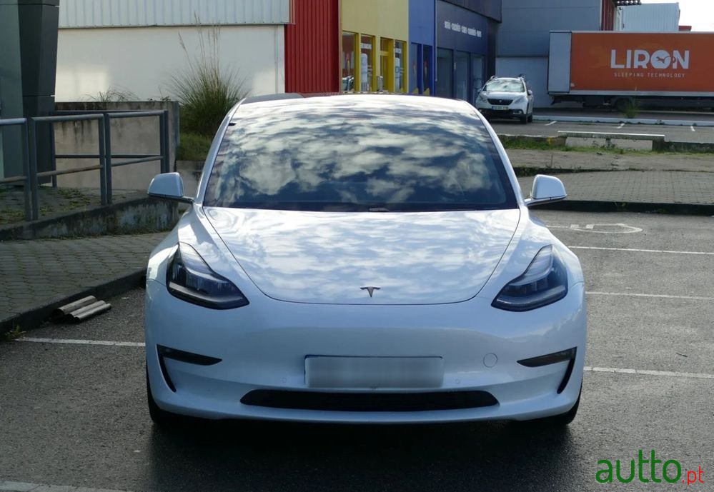 2020' Tesla Model 3 photo #2