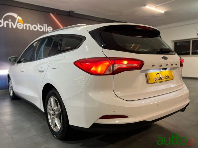 2020' Ford Focus Sw photo #2