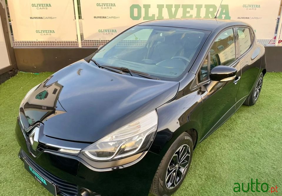 2015' Renault Clio photo #4