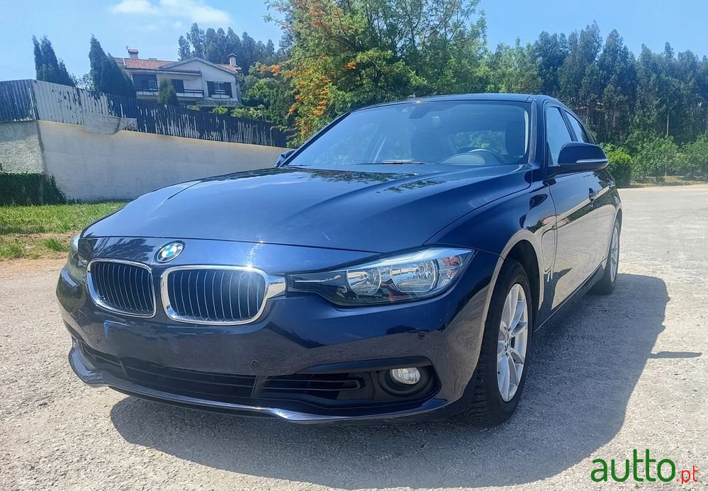 2017' BMW 330 E Iperformance photo #2