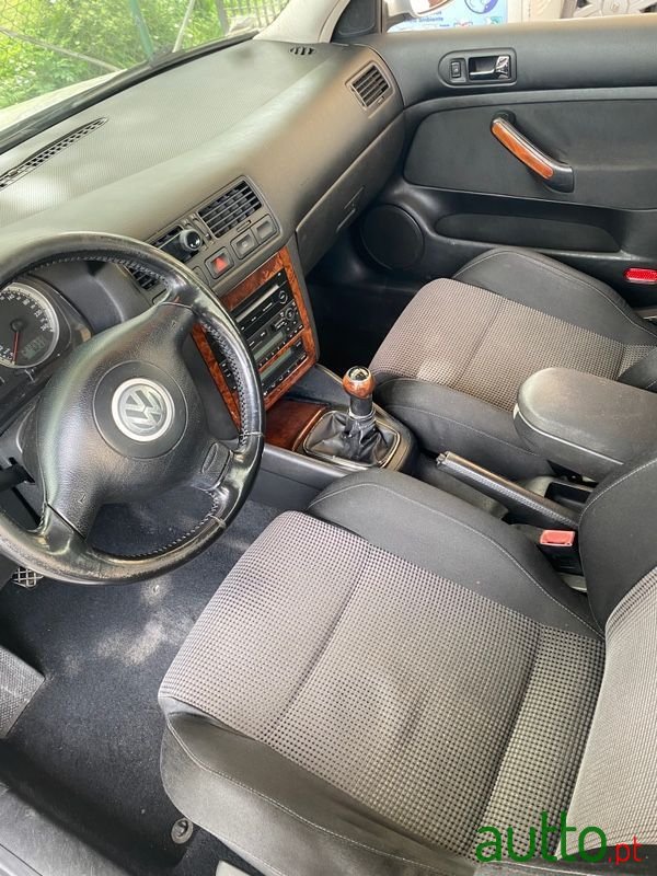 2003' Volkswagen Bora photo #3