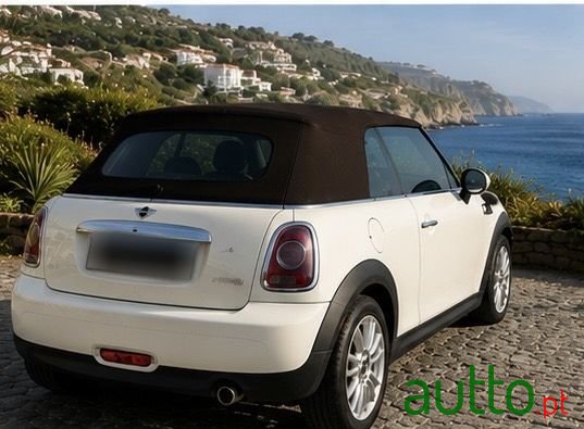 2011' MINI Cooper D Aut. photo #4