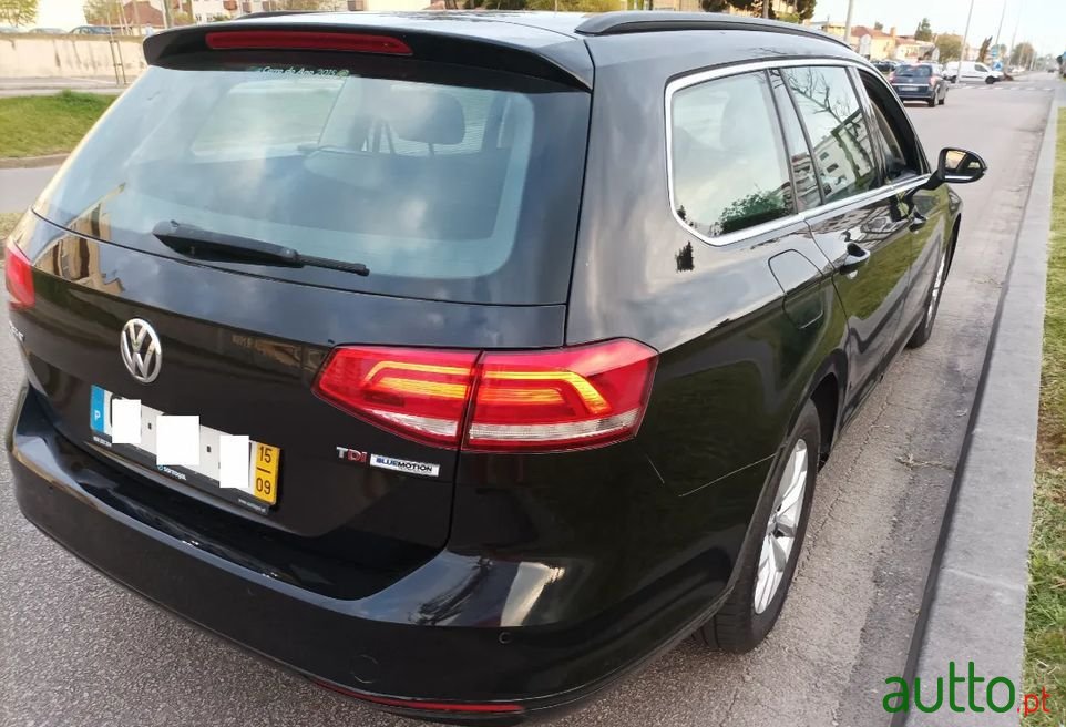 2015' Volkswagen Passat Variant photo #5