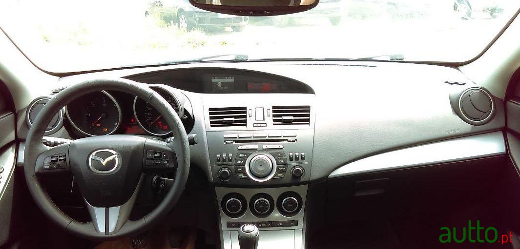 2010' Mazda 3 photo #3