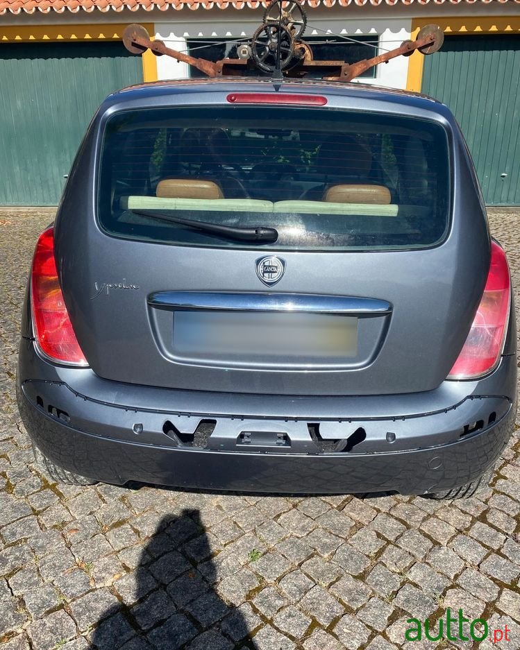 2003' Lancia Ypsilon photo #1