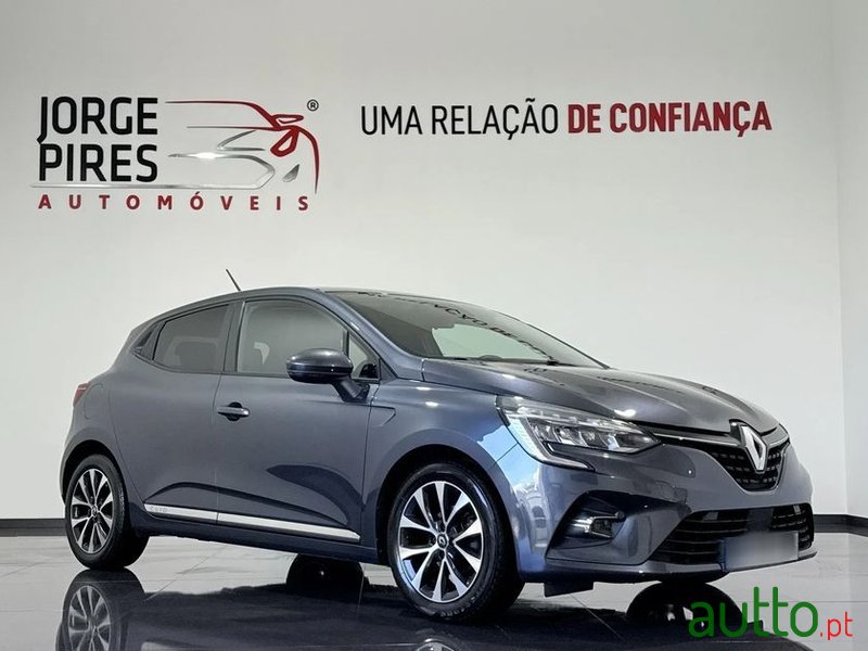 2020' Renault Clio photo #2