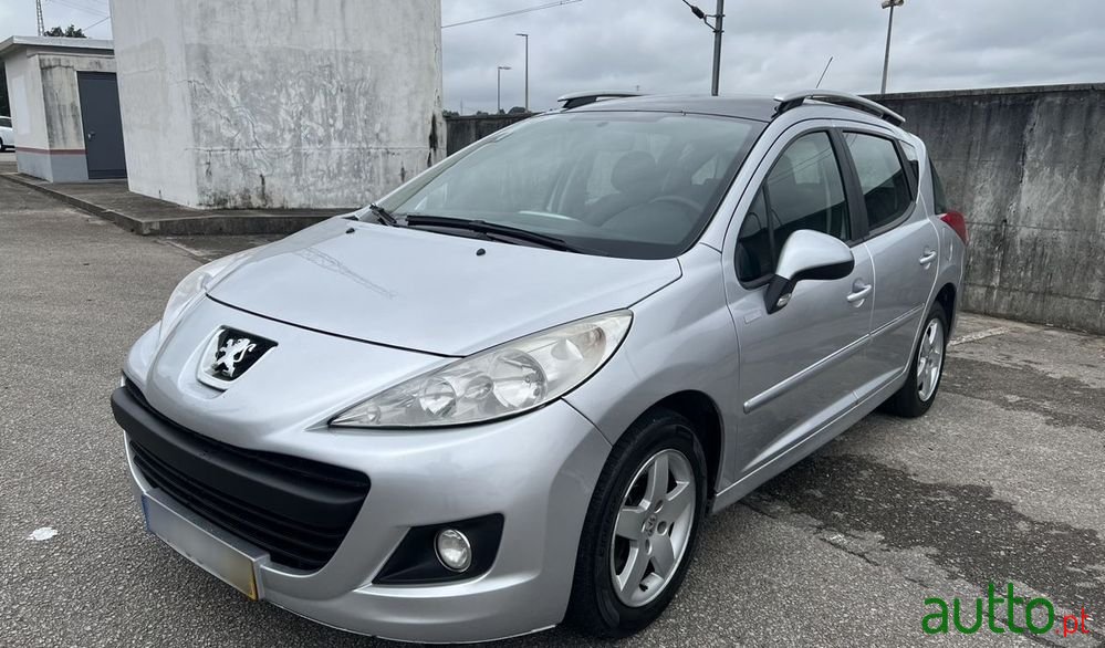 2010' Peugeot 207 Sw photo #1