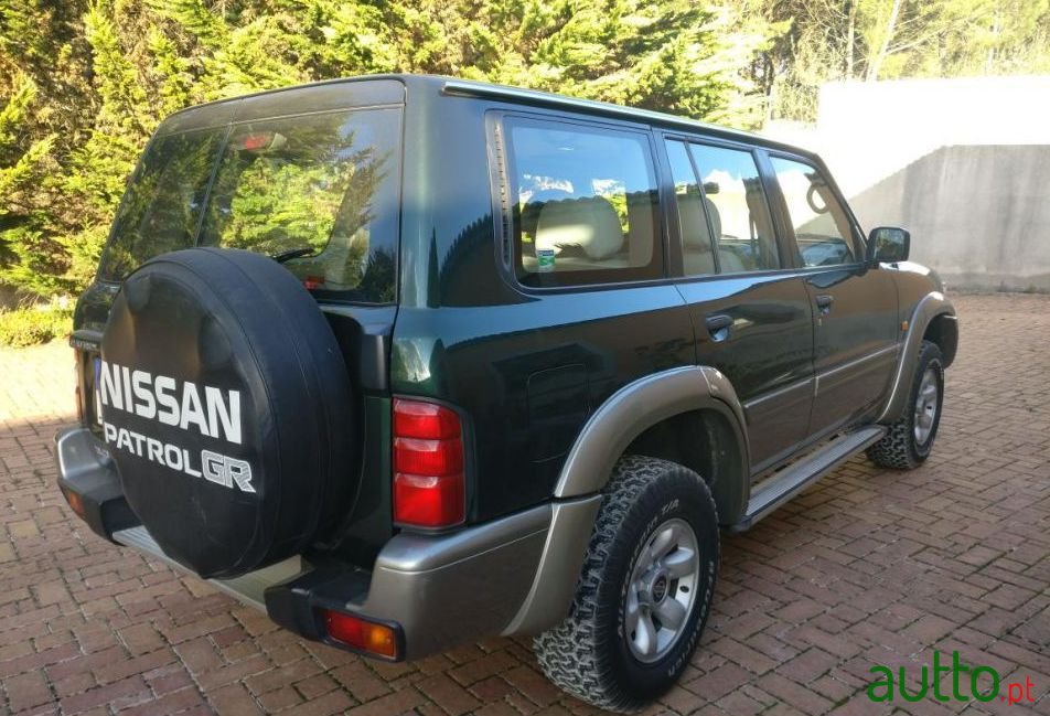 2000' Nissan Patrol photo #5