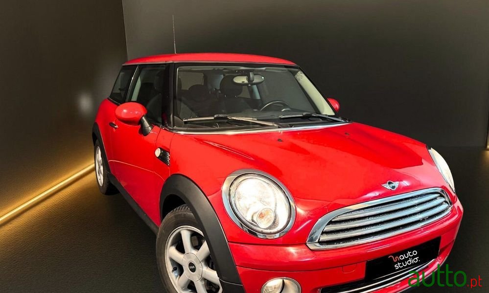 2008' MINI One 3 Portas photo #1