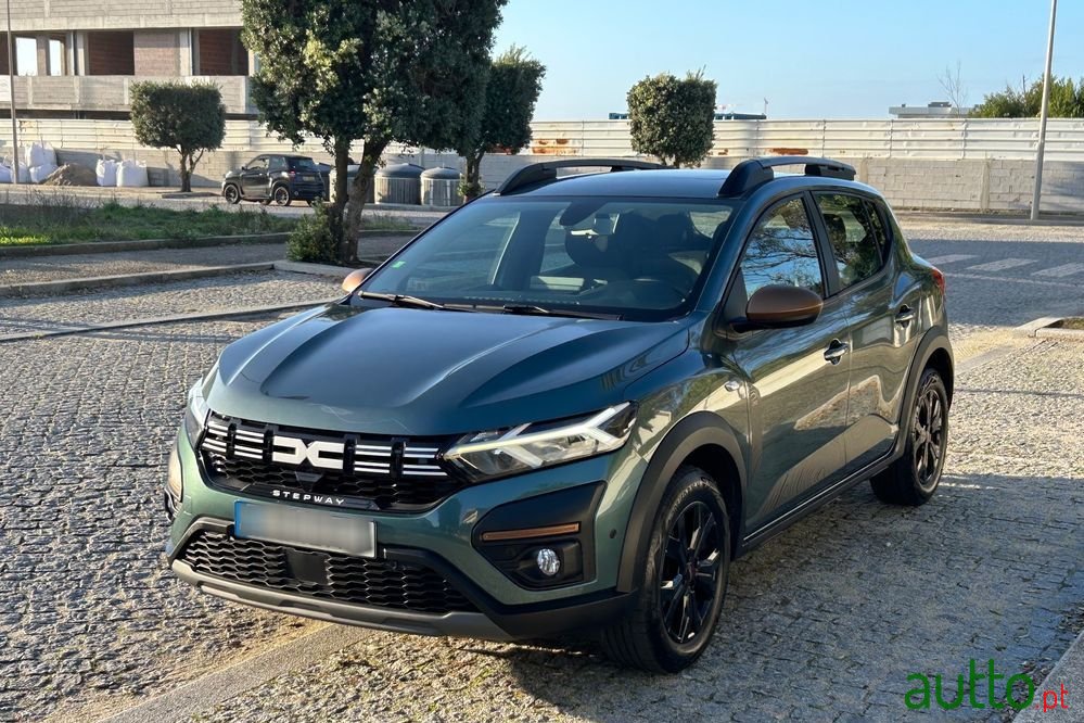 2023' Dacia Sandero photo #1