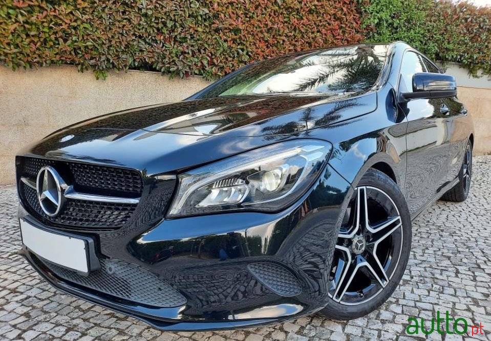 2016' Mercedes-Benz Cla-200 photo #1