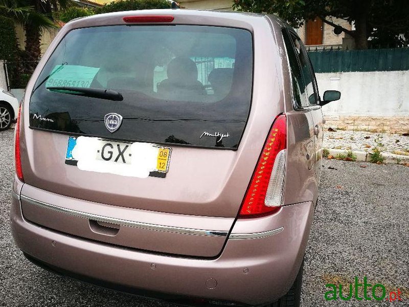 2008' Lancia Musa photo #1