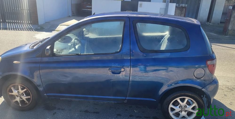 2002' Toyota Yaris 1.3 Sol Abs photo #5