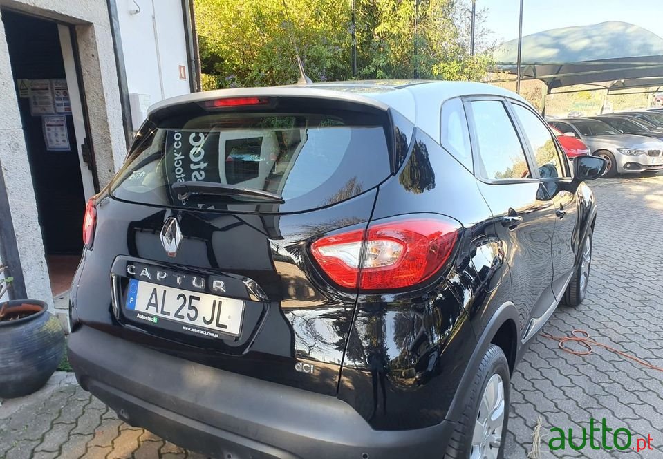 2016' Renault Captur photo #3