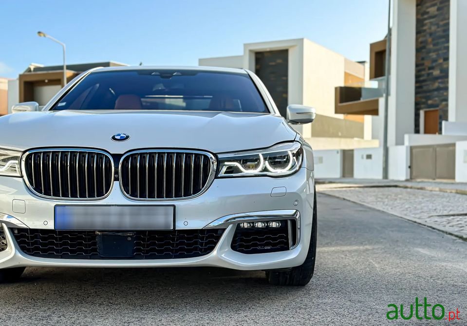 2016' BMW 730 photo #4