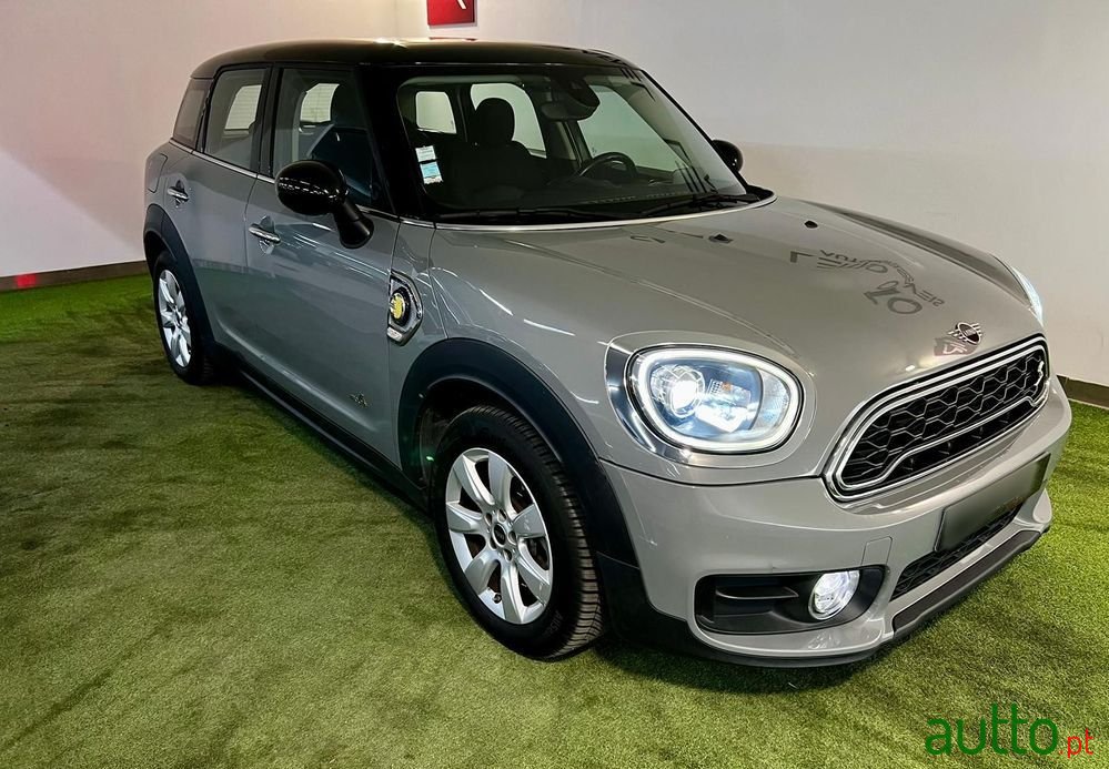 2019' MINI Countryman Cooper photo #6