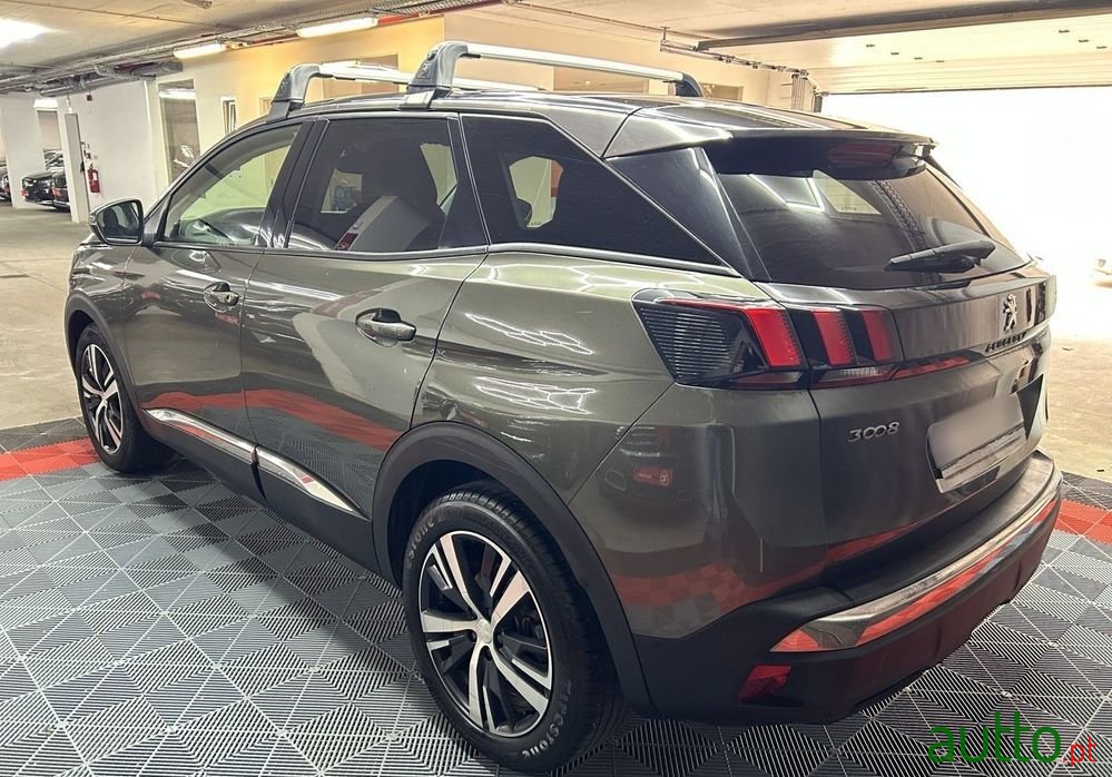 2019' Peugeot 3008 photo #6