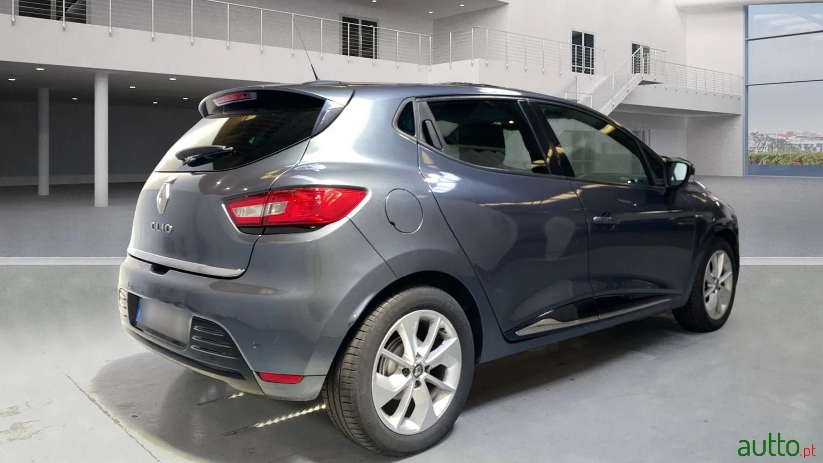 2018' Renault Clio photo #3