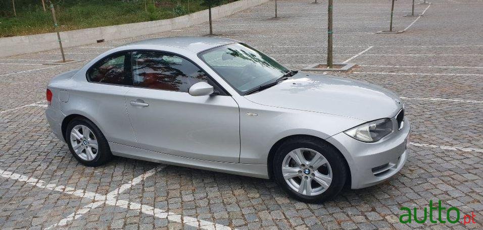 2008' BMW 120 Sport photo #4