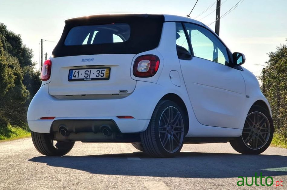 2017' Smart Fortwo photo #2