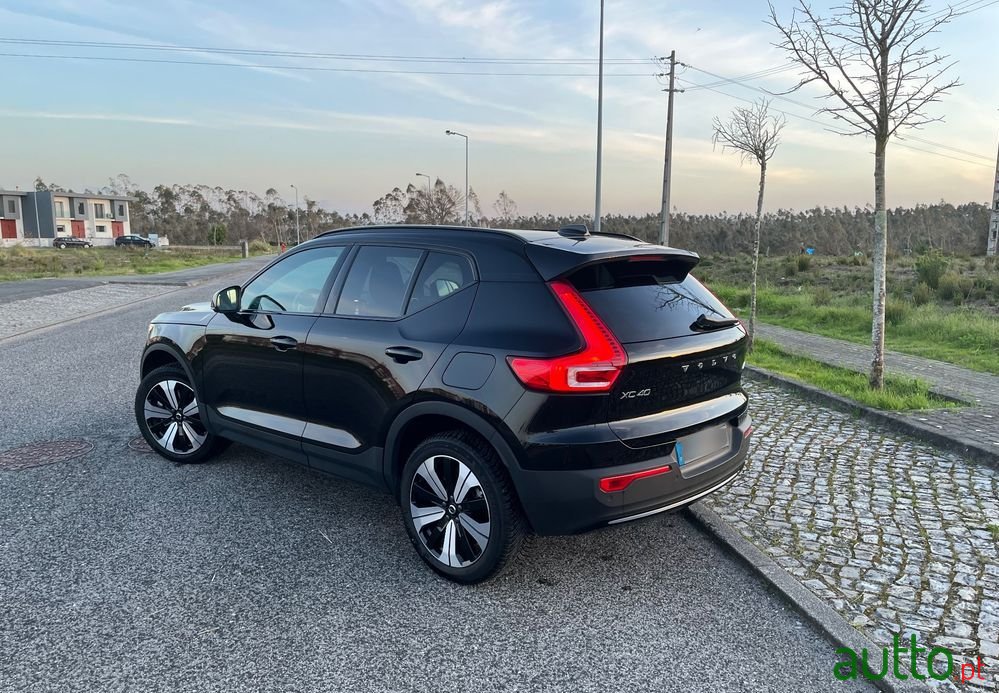 2023' Volvo Xc 40 Recharge Core photo #4