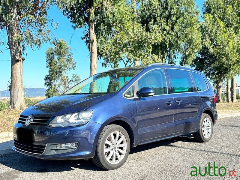 2012' Volkswagen Sharan photo #2