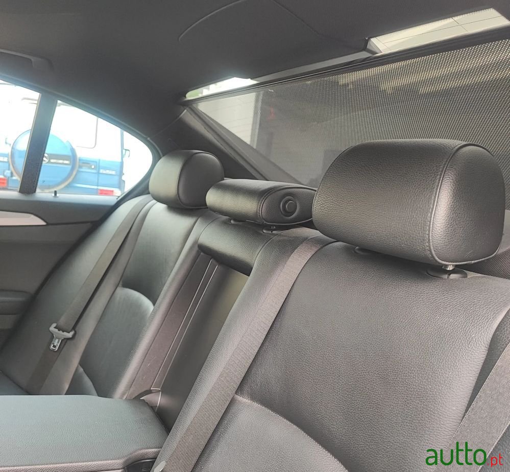 2012' BMW Série 5 D Pack M Auto photo #5