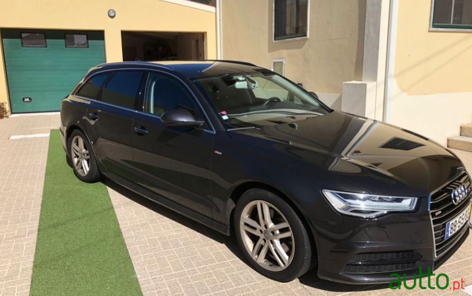 2017' Audi A6 Avant photo #1