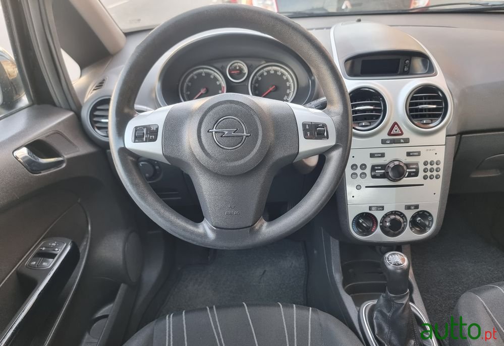 2009' Opel Corsa 1.2 Enjoy photo #3