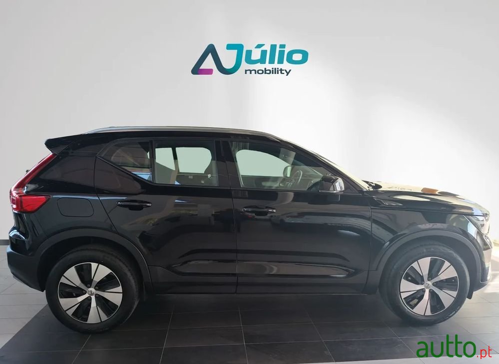 2023' Volvo Xc 40 photo #4