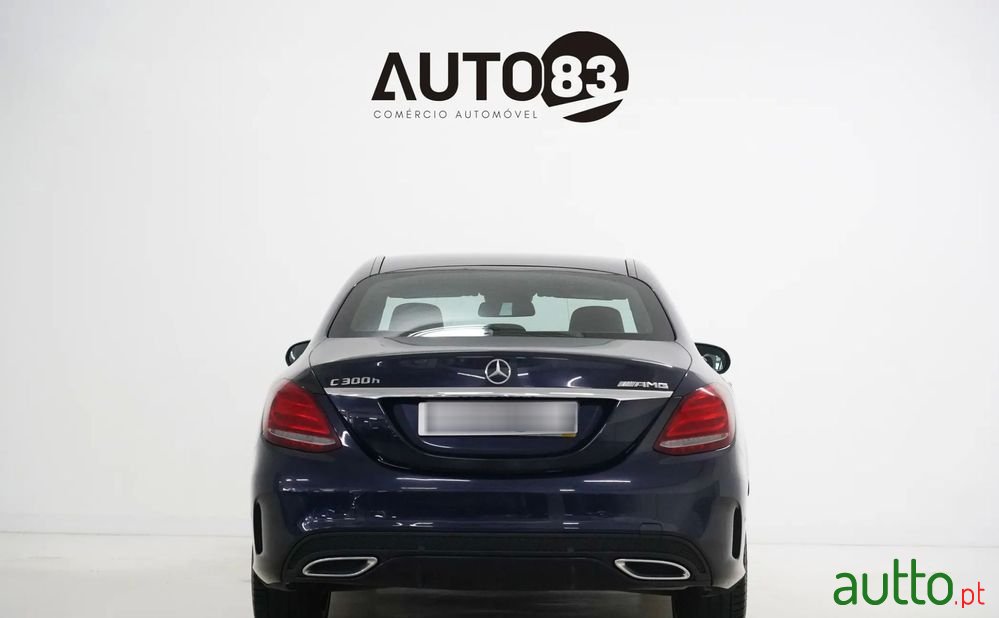 2017' Mercedes-Benz Classe C photo #4