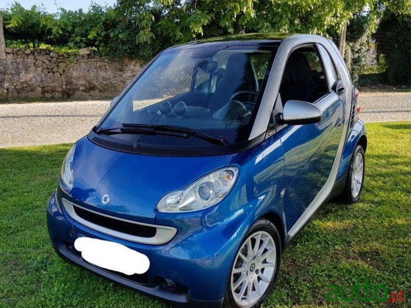 2009' Smart Fortwo Cdi Passion photo #1