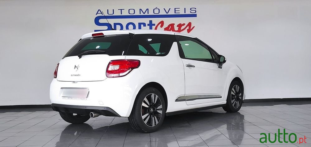 2013' Citroen DS3 photo #2