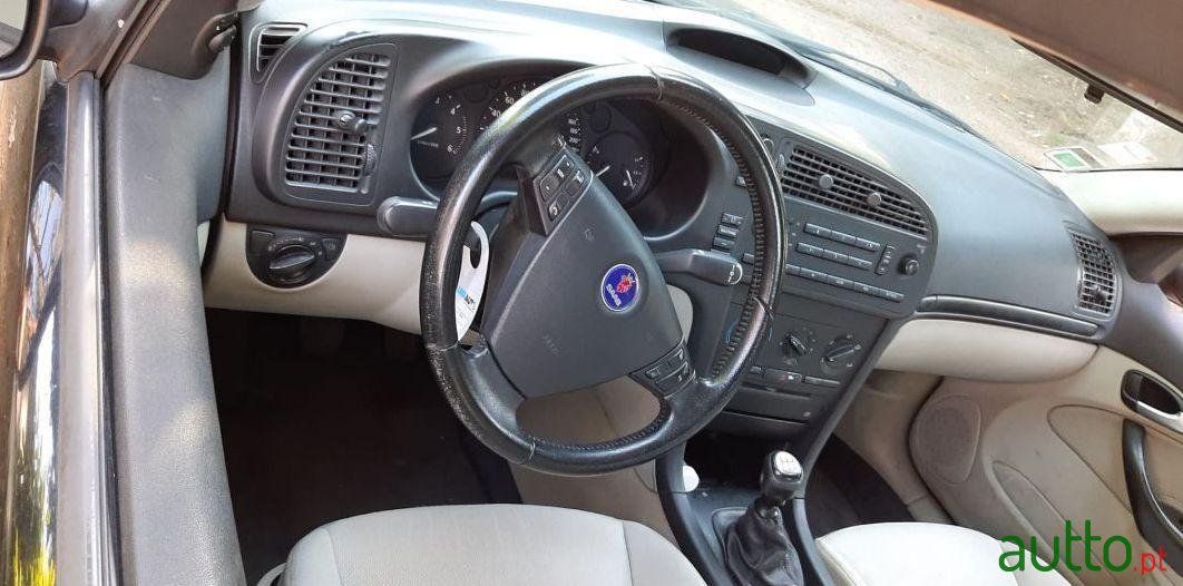 2004' Saab 9-3 photo #5