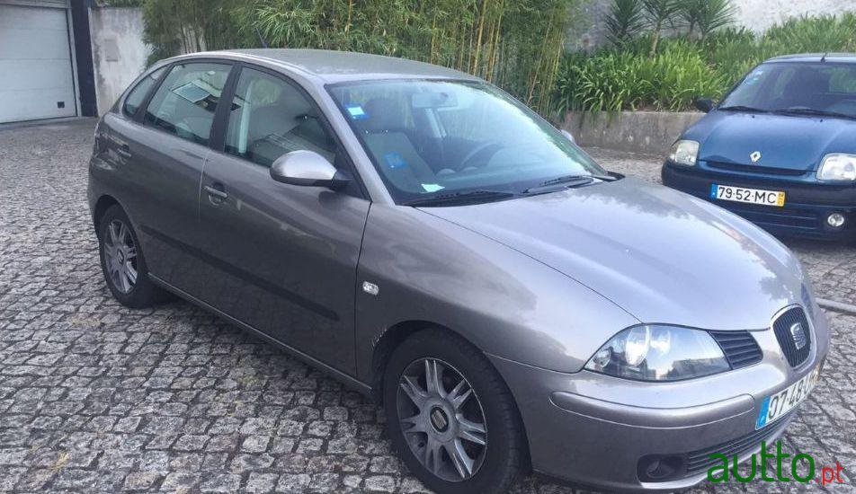 2003' SEAT Ibiza Sport photo #1