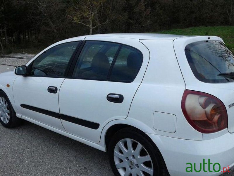 2003' Nissan Almera photo #2