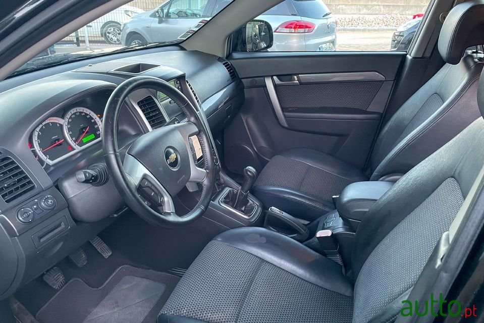 2008' Chevrolet Captiva photo #3