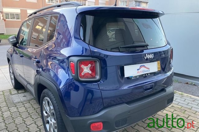 2019' Jeep Renegade photo #4