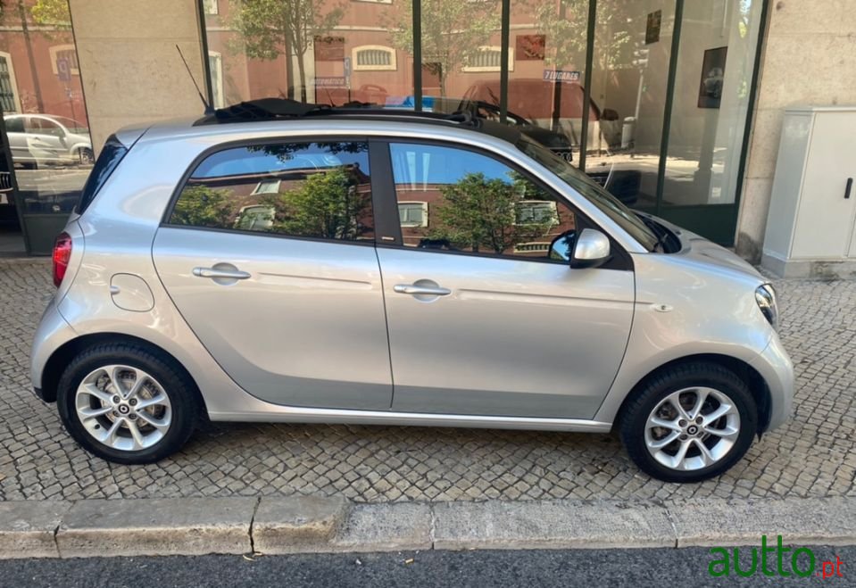 2016' Smart Forfour photo #2